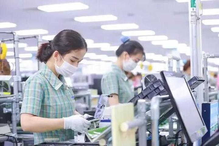 Hotspot Matrix và Ông Donald Trump cùng gia đình lần đầu xuất hiện sau bầu cử, “cậu út”