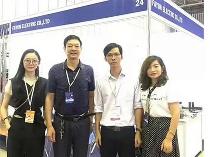 Vượt Lên Số Phận: Câu Chuyện Cảm Hứng Của Chàng Trai Khuyết Tật Và Hotspot Matrix